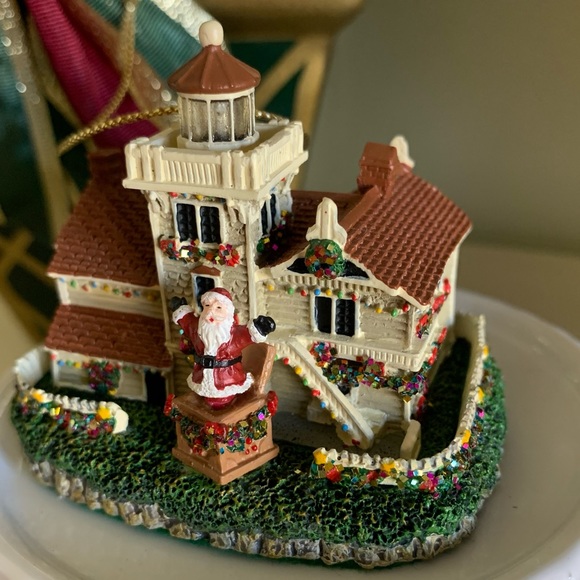 Danbury Mint Holiday Danbury Mint Christmas Ornament Lighthouse